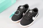 Dunk SB Low Black White Kids